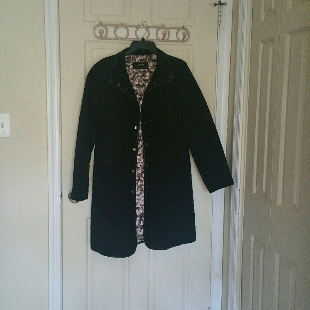 Dana Buchman black jacket